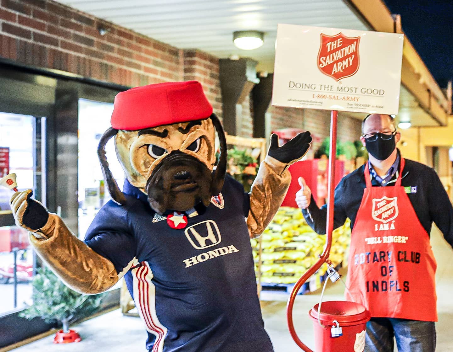 Fountain Square ringers 1.jpg