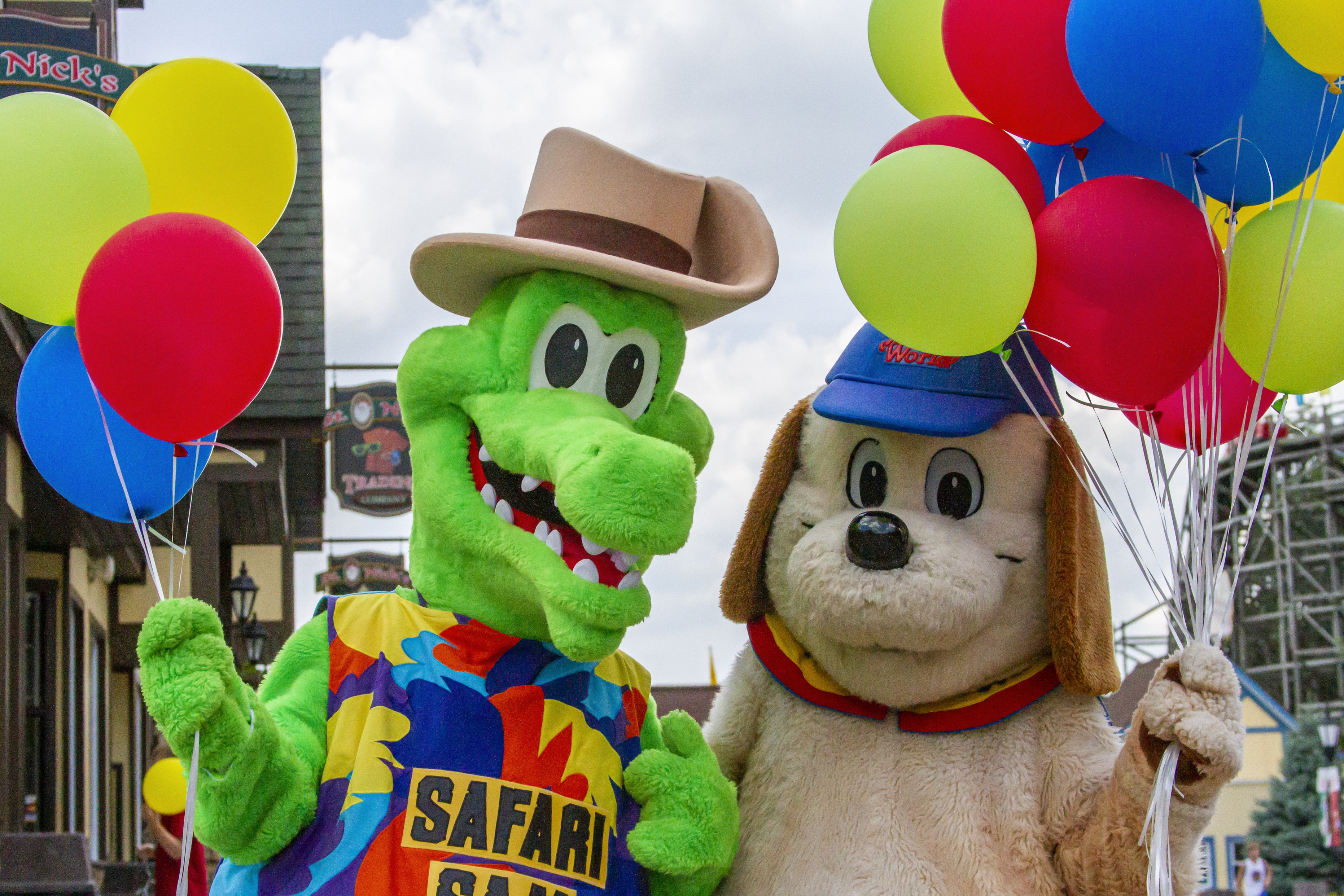 Sam and Holidog with Kids World Balloons.jpg