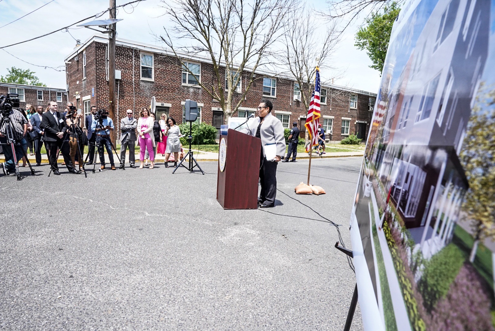 HUD Secretary Marica Fudge Announces $35 Million Choice Neighborhoods Implementation Grant During Visit to Camden, NJ - Vimarsana News