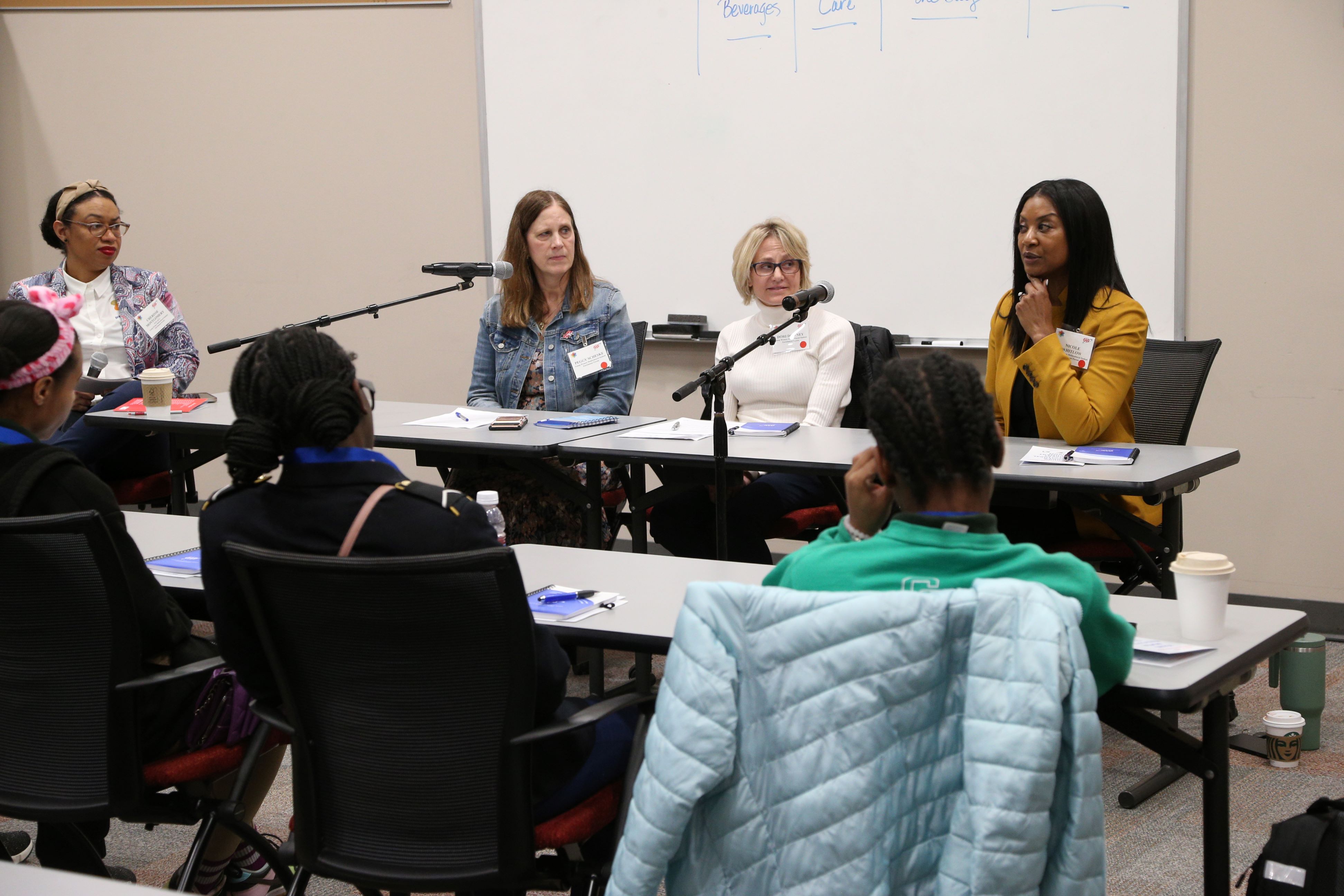 AAAThe Auto Club Group Hosts Young Women Multicultural Forum